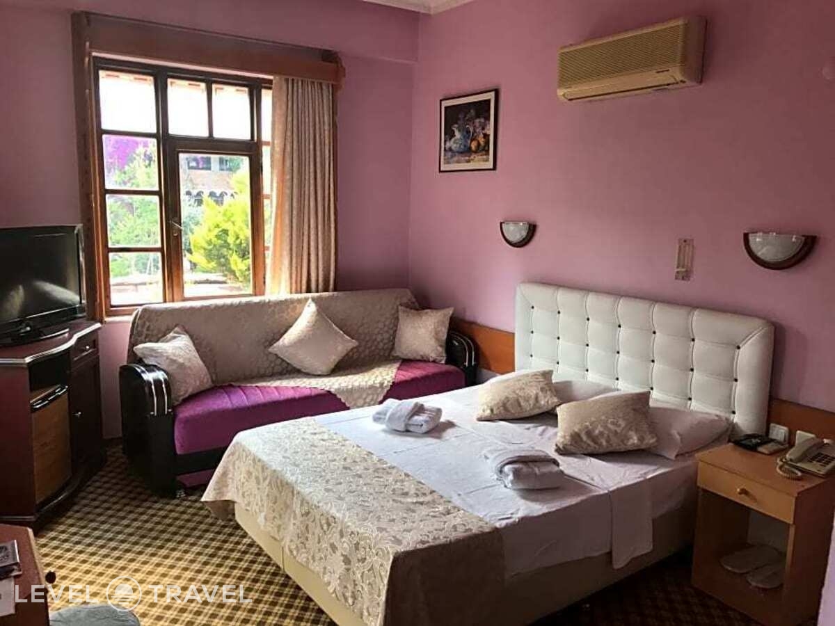 фотографии номера Улучшенный семейный отеля Karyatit Hotel в Турция(Калеичи) - фото №4