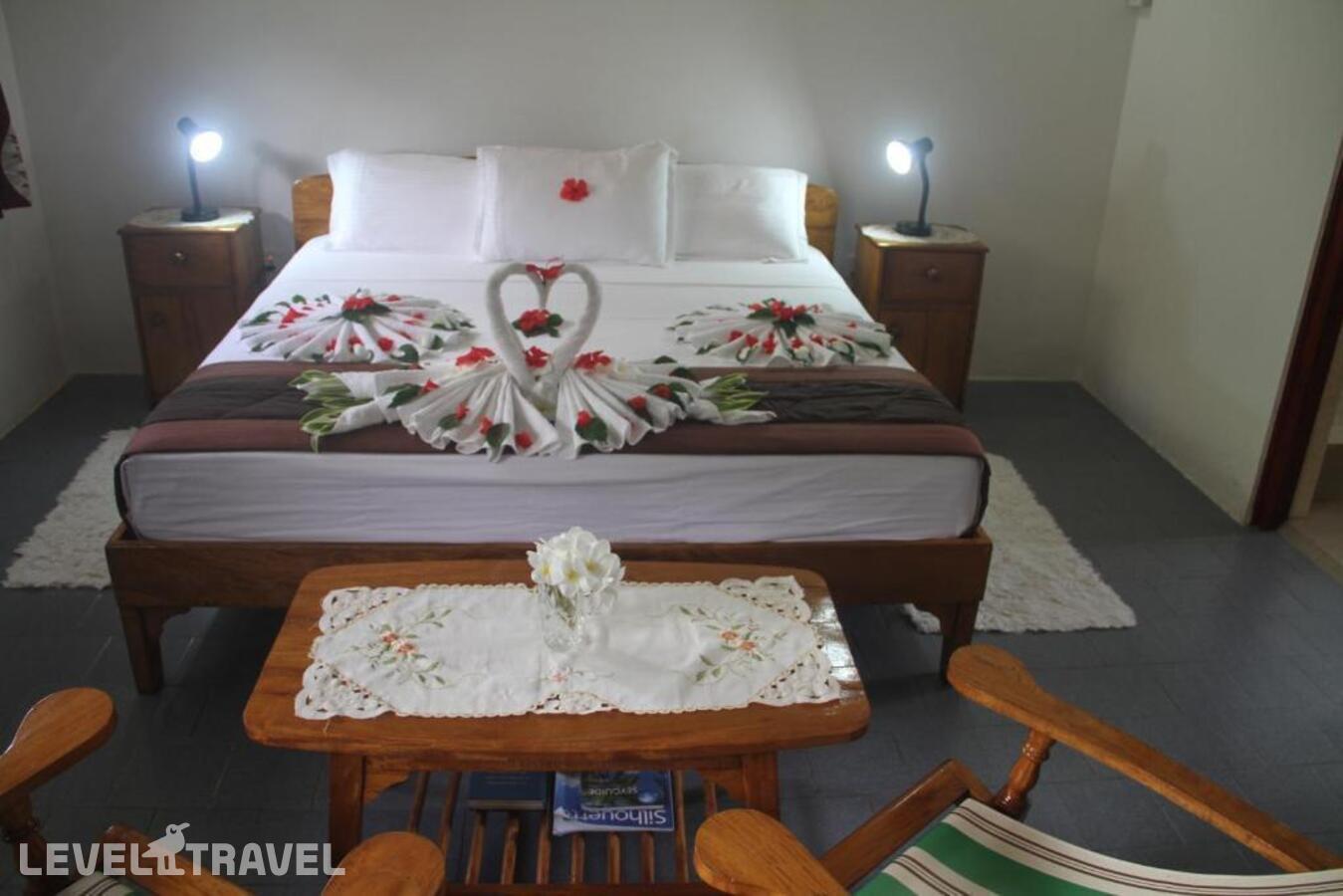 фотографии номера Стандартный номер отеля Daniella's Bungalows в Сейшелы(о. Маэ) - фото №1
