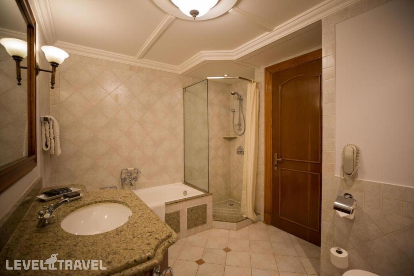 фотографии номера Стандартный (две односпальные кровати) отеля The Cascades Golf Resort, Spa & Thalasso в Египет(Сома Бей) - фото №4