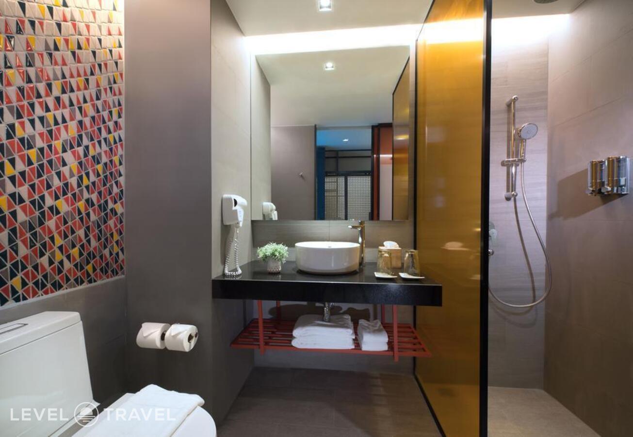 фотографии номера Семейный с видом на город отеля Ibis Styles Bangkok Sukhumvit Phra Khanong в Таиланд(Бангкок) - фото №1