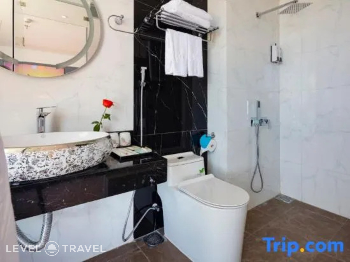 фотографии номера Четырёхместный номер Deluxe с видом на город отеля Ruby Hotel в Вьетнам(Нячанг) - фото №8