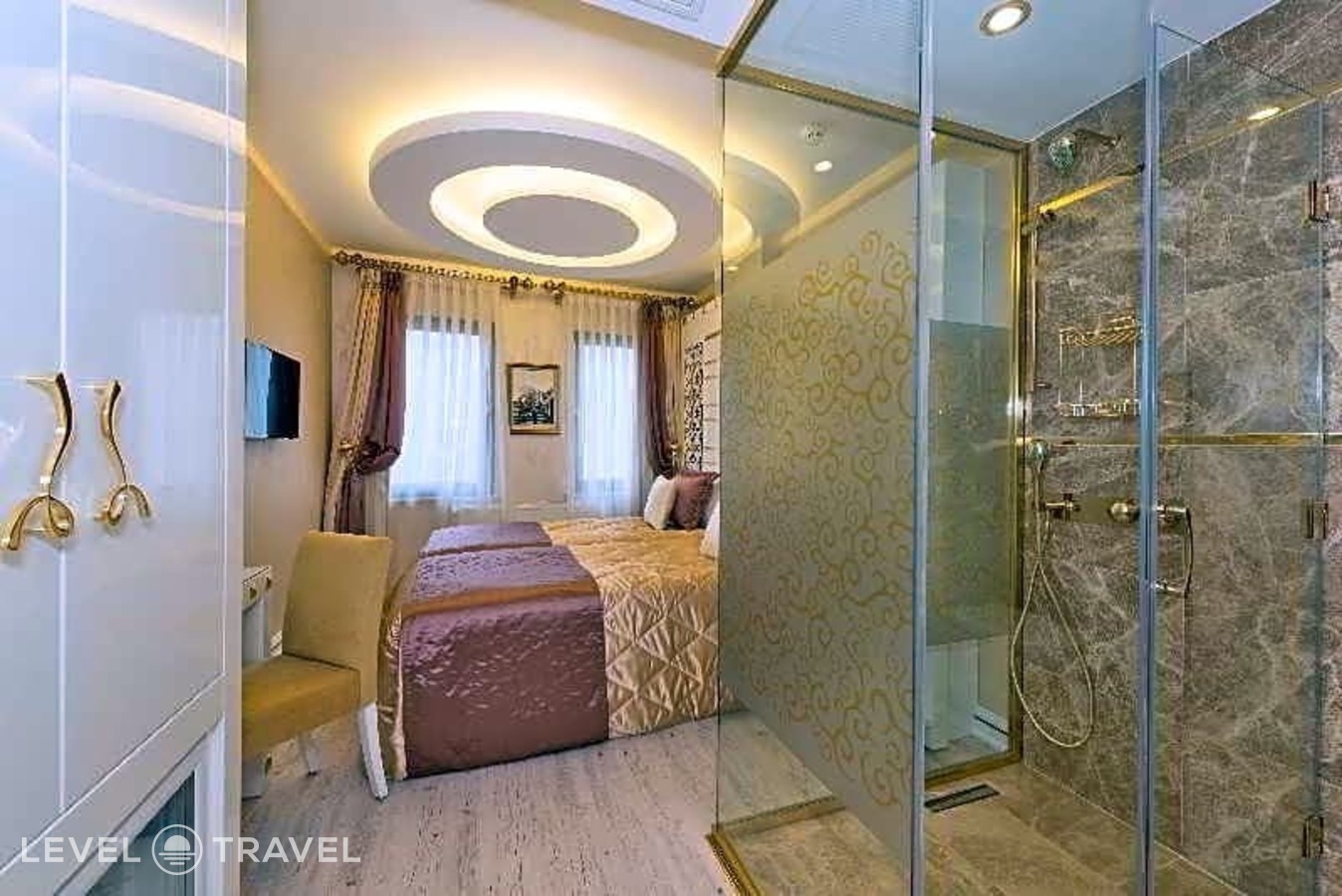 Двухместный номер Superior с видом на улицу двуспальная кровать — фото 2
