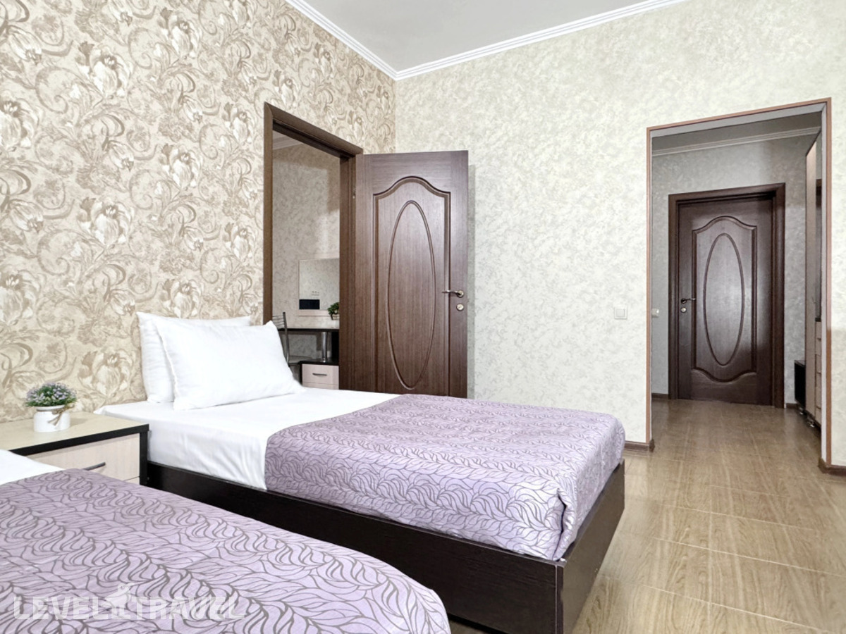 Пятиместный номер Comfort с 2 комнатами с балконом — фото 2
