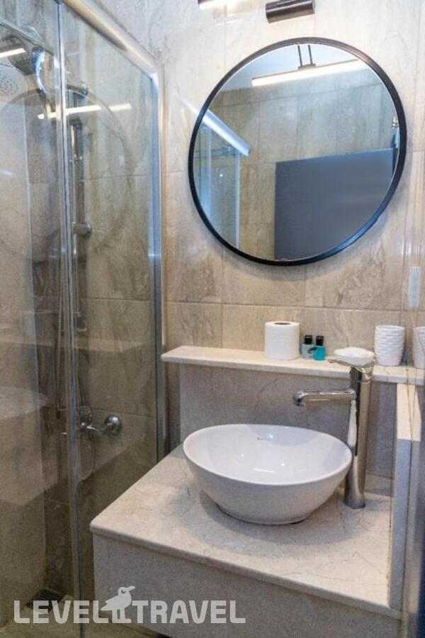 фотографии номера Стандартный номер отеля Galley Hotel в Турция(Фатих) - фото №4