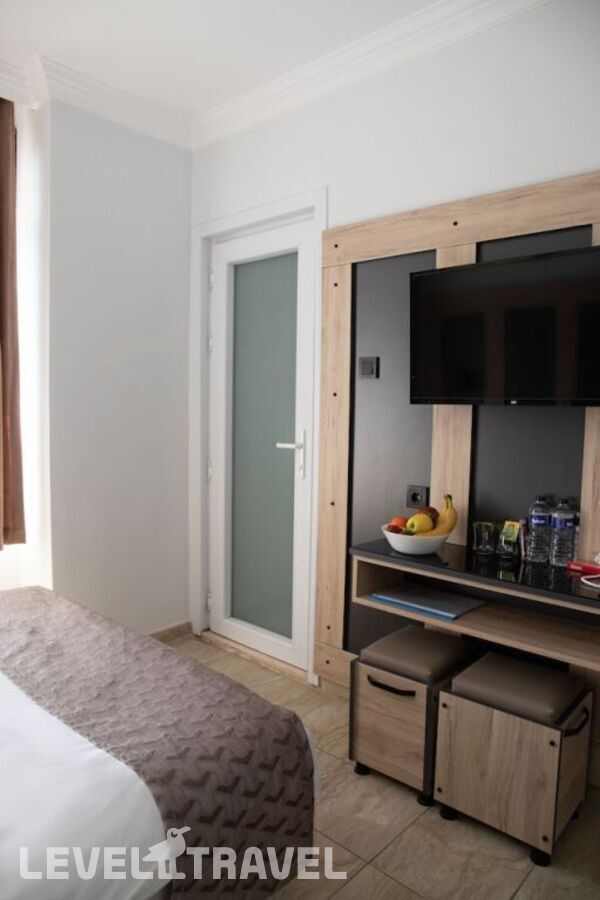 фотографии номера Стандартный с частичным видом на море отеля Galley Hotel в Турция(Фатих) - фото №7