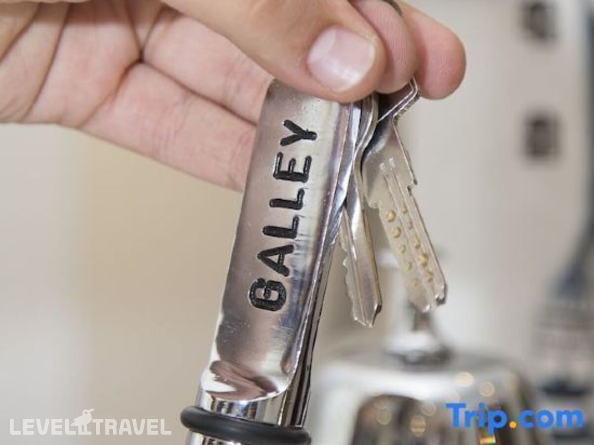 фотографии номера Стандартный с частичным видом на море отеля Galley Hotel в Турция(Фатих) - фото №21