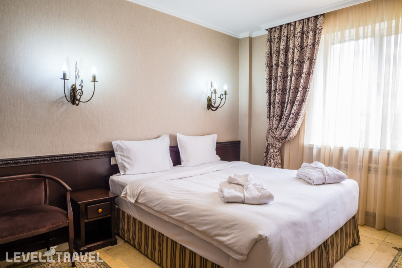 фотографии номера Стандартный номер отеля Royal Petrol Hotel в Казахстан(Алматы) - фото №1
