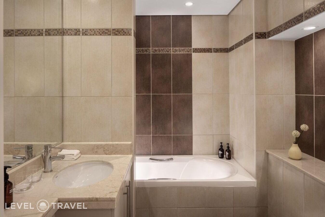 Двухместная Studio Suite с балконом двуспальная кровать — фото 6
