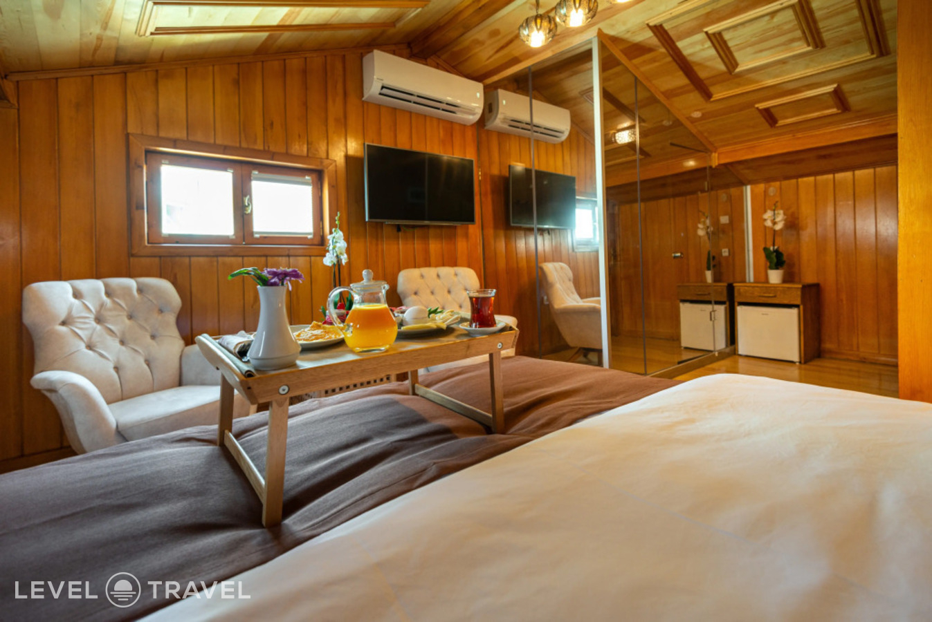 Двухместный полулюкс Deluxe двуспальная кровать — фото 5