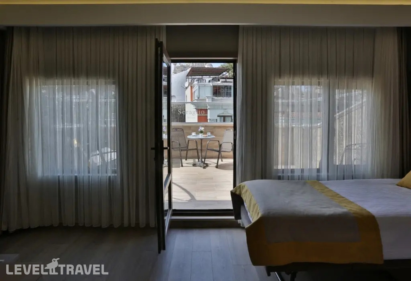 фотографии номера Двухместный номер Blue Mosque Deluxe двуспальная кровать отеля Seraglio Hotel & Suites в Турция(Султанахмет) - фото №3