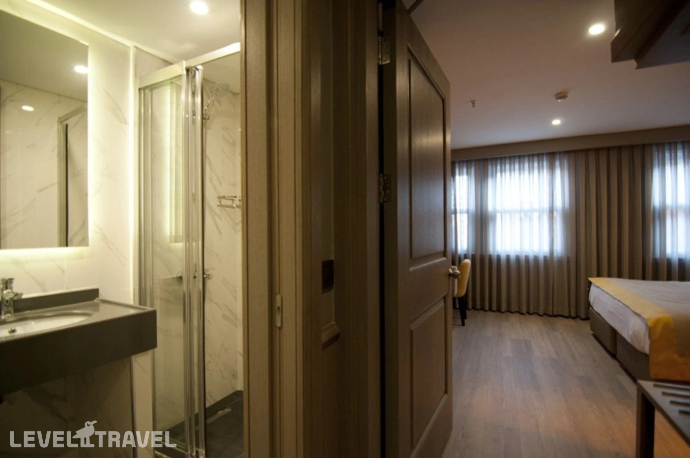 фотографии номера Четырёхместный полулюкс семейный (пристройка) отеля Seraglio Hotel & Suites в Турция(Султанахмет) - фото №7