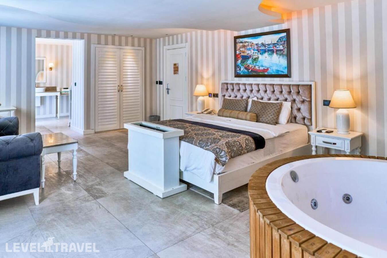 фотографии номера Делюкс отеля Salonika Suites в Турция(Олюдениз) - фото №1