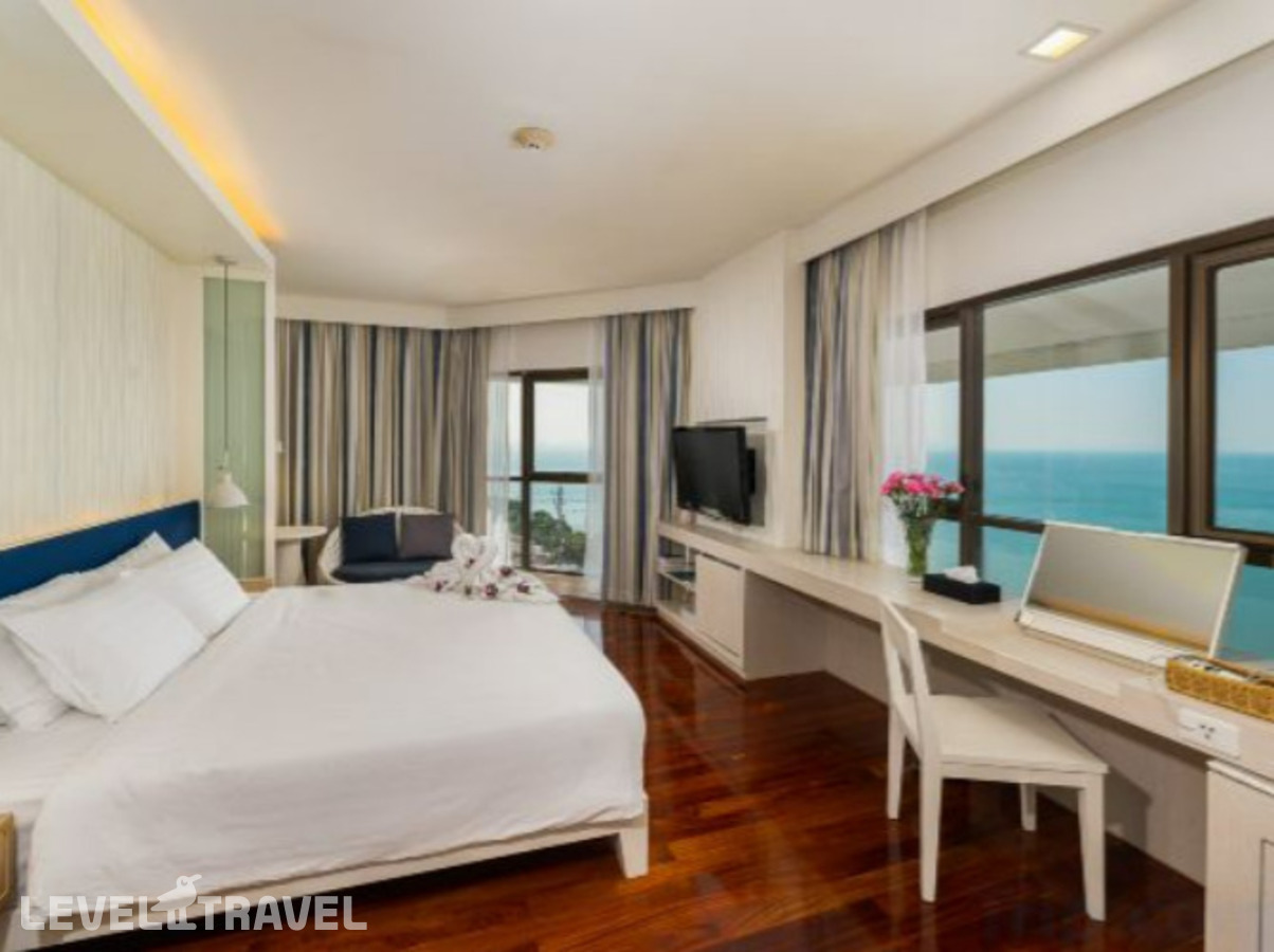 фотографии номера Люкс для новобрачных отеля Jomtien Palm Beach Hotel в Таиланд(Джомтьен) - фото №1