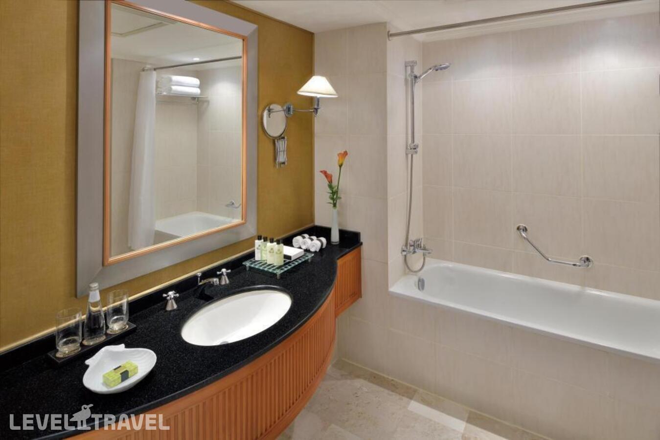 фотографии номера Полулюкс отеля InterContinental Jeddah в Саудовская Аравия(Джидда) - фото №4