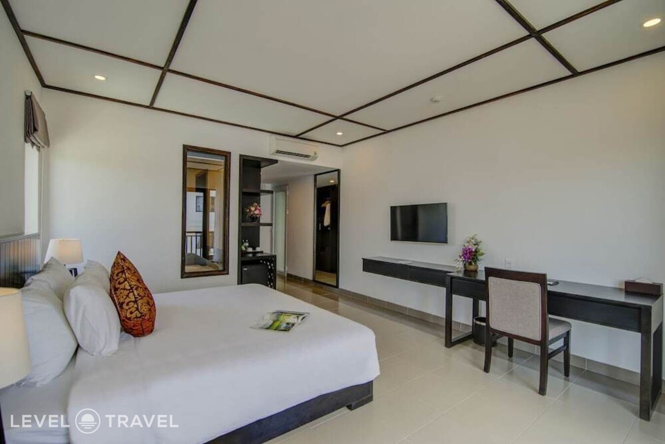 фотографии номера Представительский номер отеля White Lotus Hotel (Ex. Golden Pearl Hoian Hotel) в Вьетнам(Хойан) - фото №2