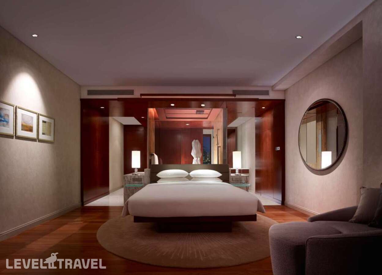 фотографии номера Двухместный номер клубный двуспальная кровать отеля Grand Hyatt Kuala Lumpur в Малайзия(Куала-Лумпур) - фото №1