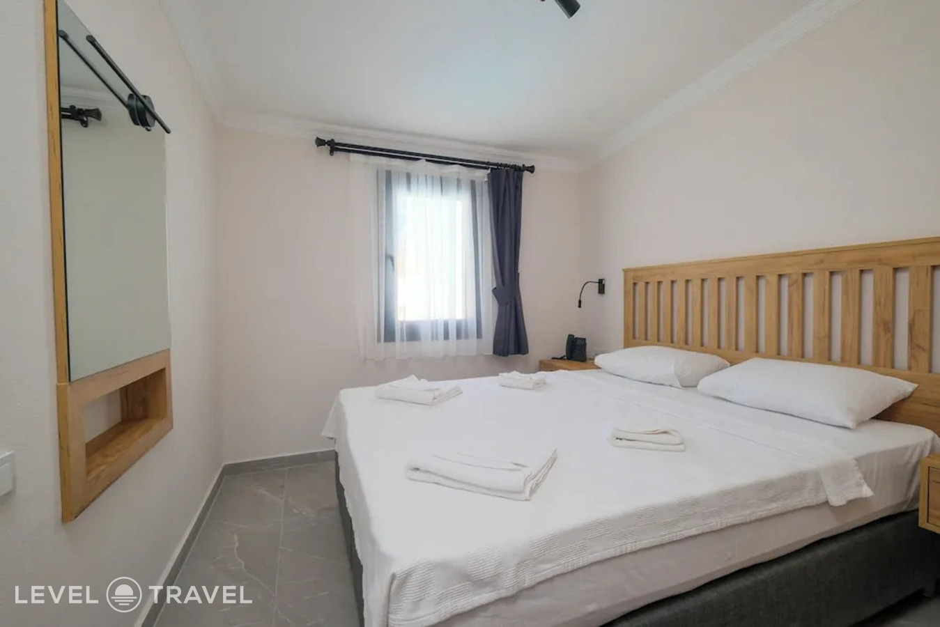 фотографии номера Номер Standard с балконом и с частичным видом на море отеля Diplomat Hotel в Турция(Турунч) - фото №5