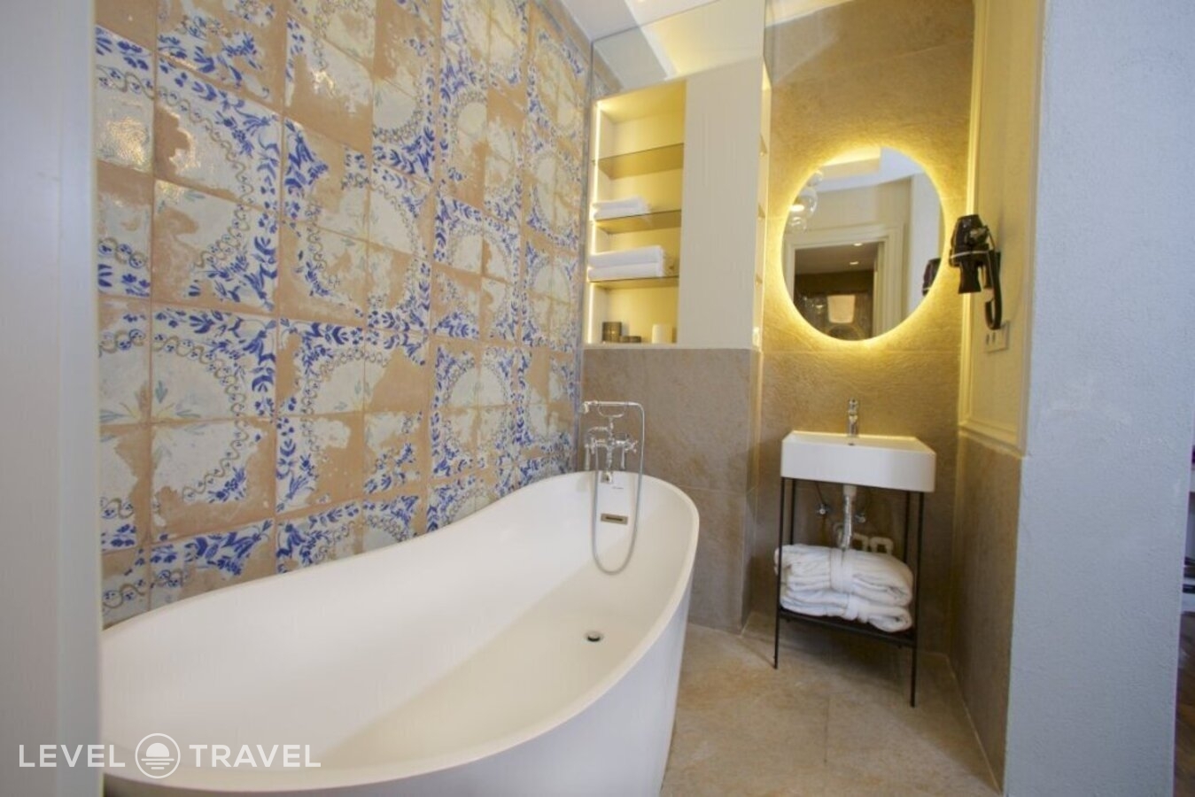 Номер Luxury with Bathtub — фото 3