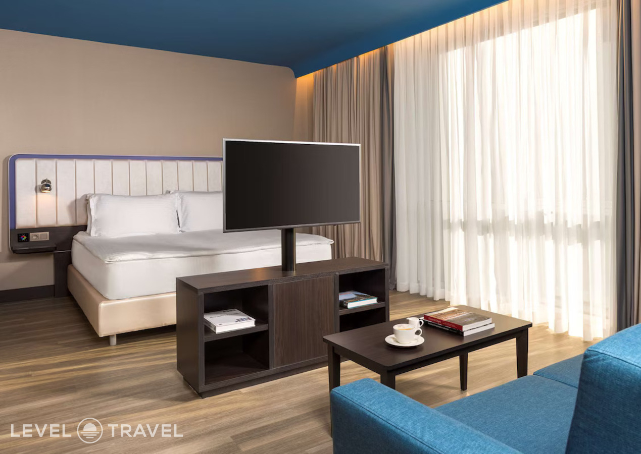 фотографии номера Люкс отеля Park Inn by Radisson Istanbul Atasehir в Турция(Умрание) - фото №1