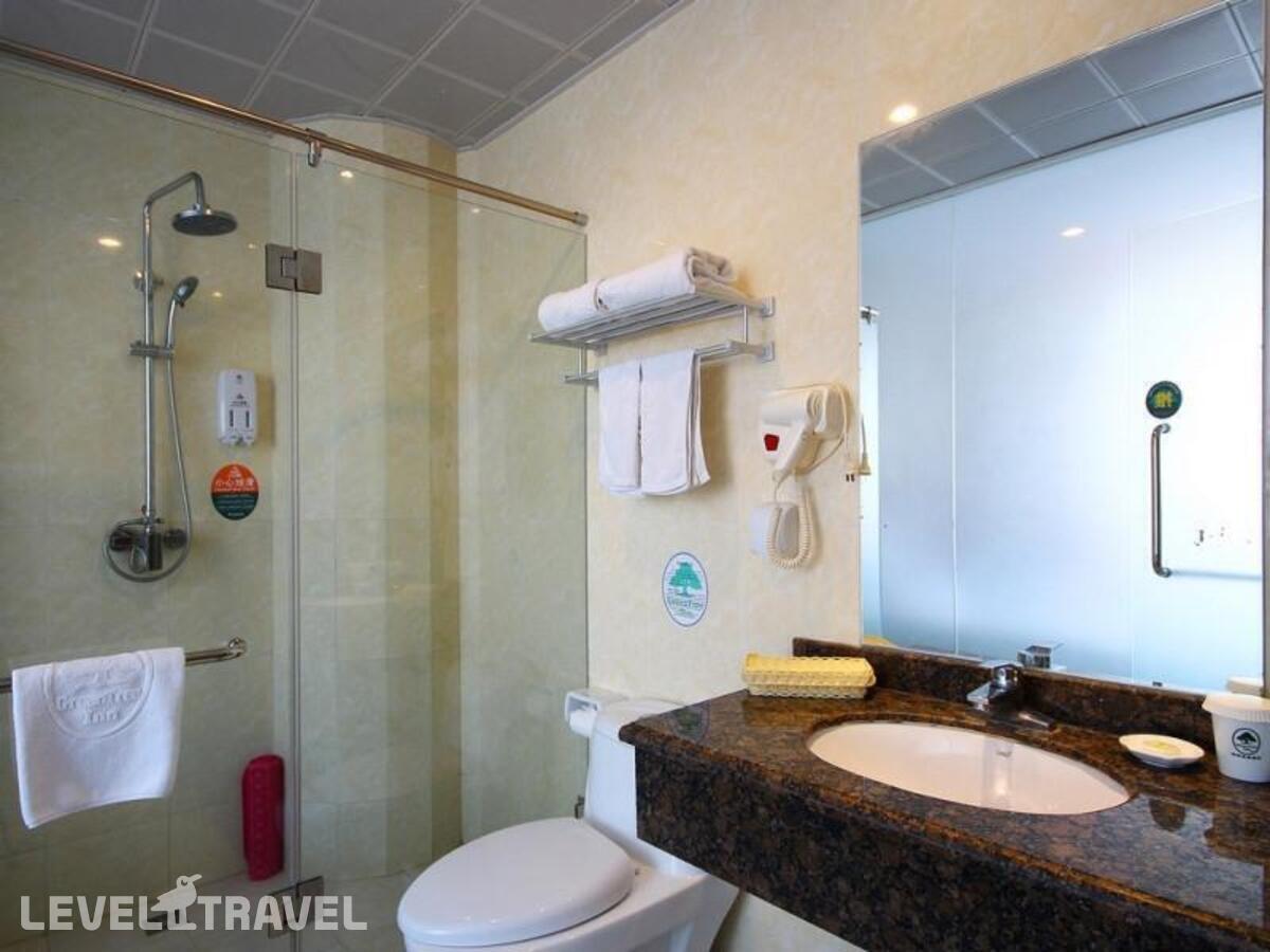 фотографии номера Двухместный номер без окна 2 отдельные кровати отеля Greentree Inn Beijing Chaoyang Shilihe Antique Cit в Китай(Пекин) - фото №8