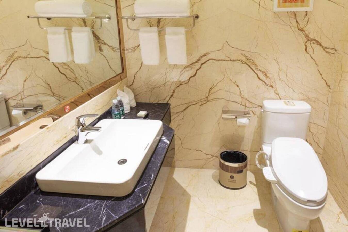 фотографии номера Улучшенный номер отеля Yuexin Tomorrow Hotel Sanya в Китай(Санья) - фото №4