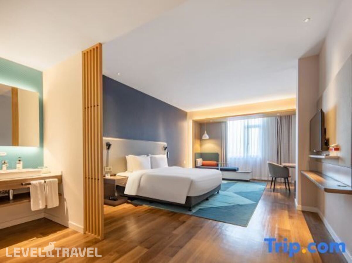 фотографии номера Улучшенный номер отеля Holiday Inn Express Shanghai Jiading New City, An Ihg Hotel в Китай(Шанхай) - фото №4