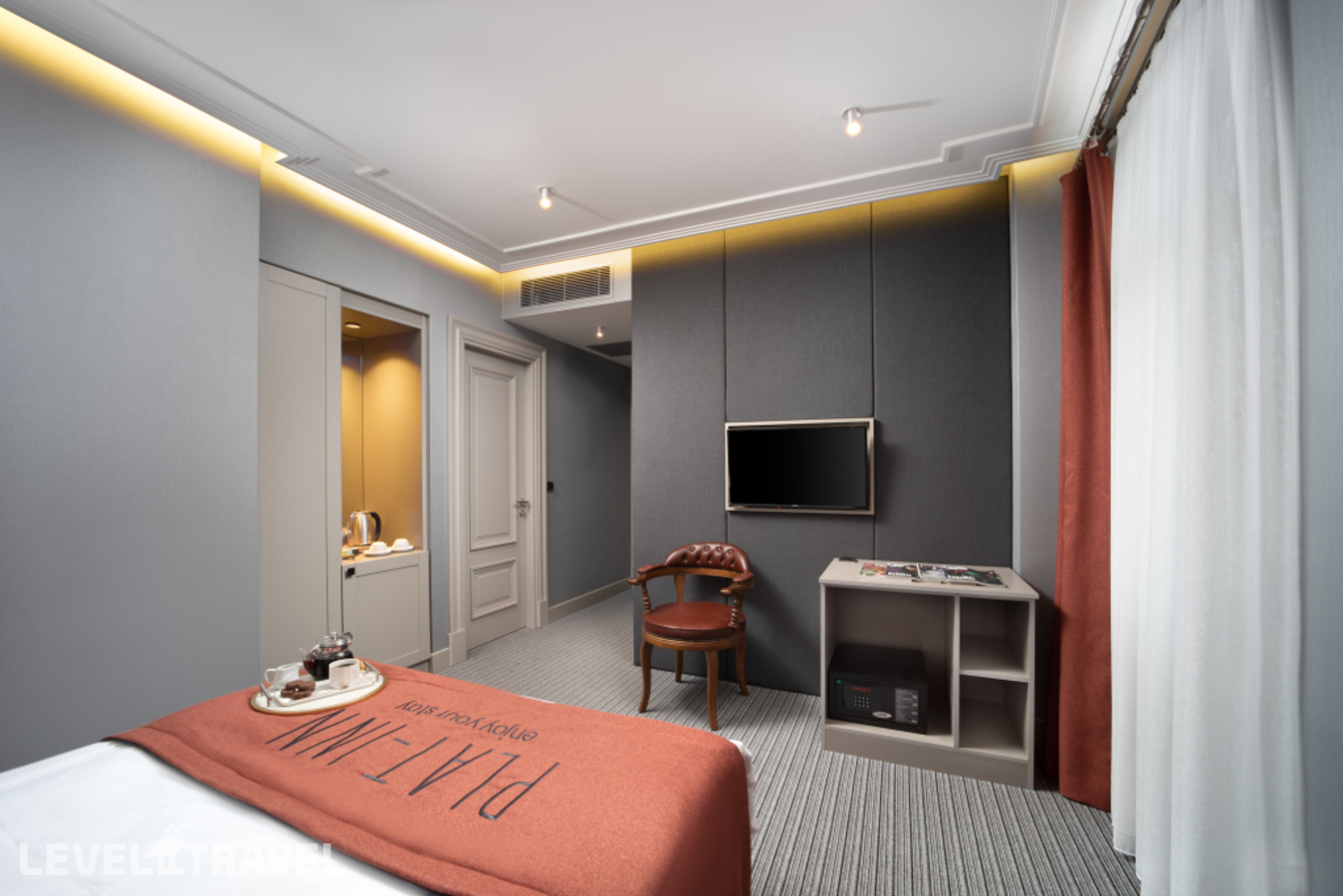 фотографии номера Улучшенный номер отеля Plat Inn Hotel Taksim в Турция(Таксим) - фото №3