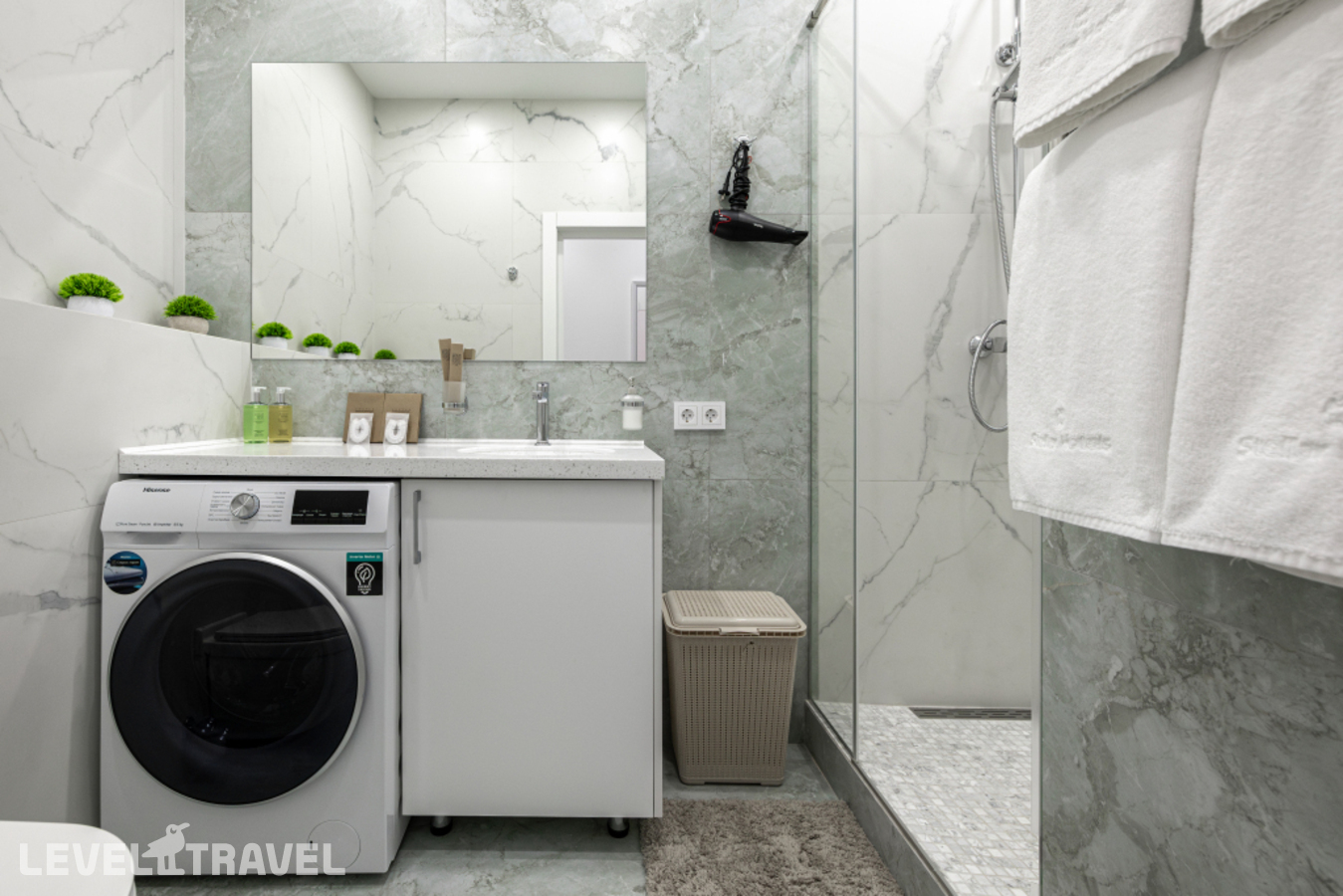 Апартаменты Comfort с 2 комнатами с балконом и с видом на город — фото 10
