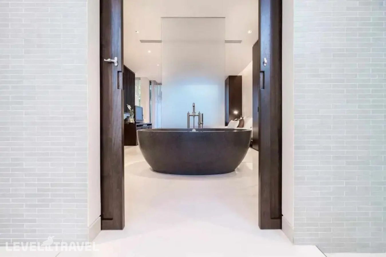 фотографии номера Четырёхместные Loft Duplex с 2 комнатами отеля Twinpalms Phuket в Таиланд(Сурин Бич) - фото №6