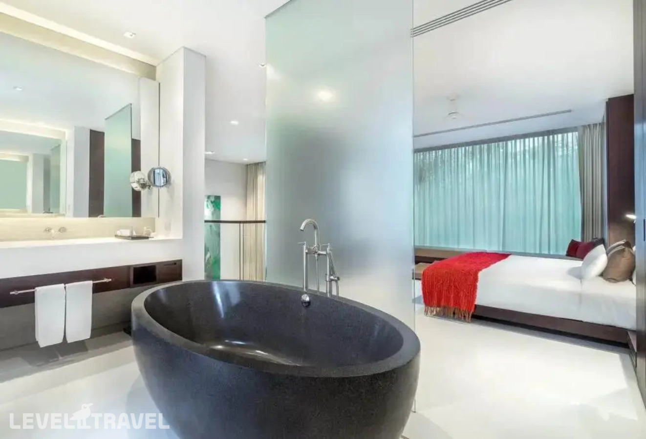 фотографии номера Четырёхместные Loft Duplex с 2 комнатами отеля Twinpalms Phuket в Таиланд(Сурин Бич) - фото №5