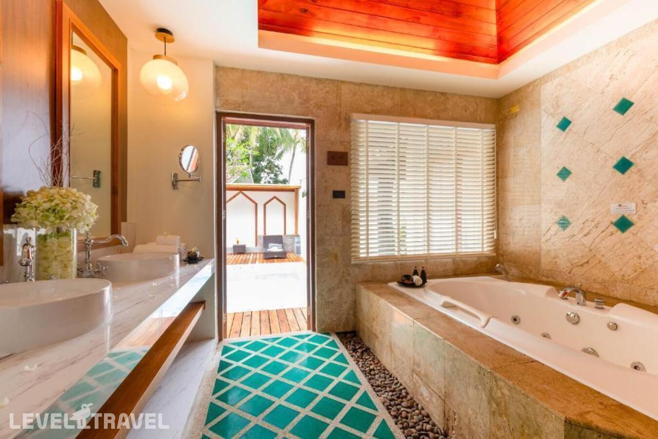 фотографии номера Двухместная Villa Luxury Suite Pool двуспальная кровать отеля Railay Bay Resort & Spa в Таиланд(Рейлей) - фото №6