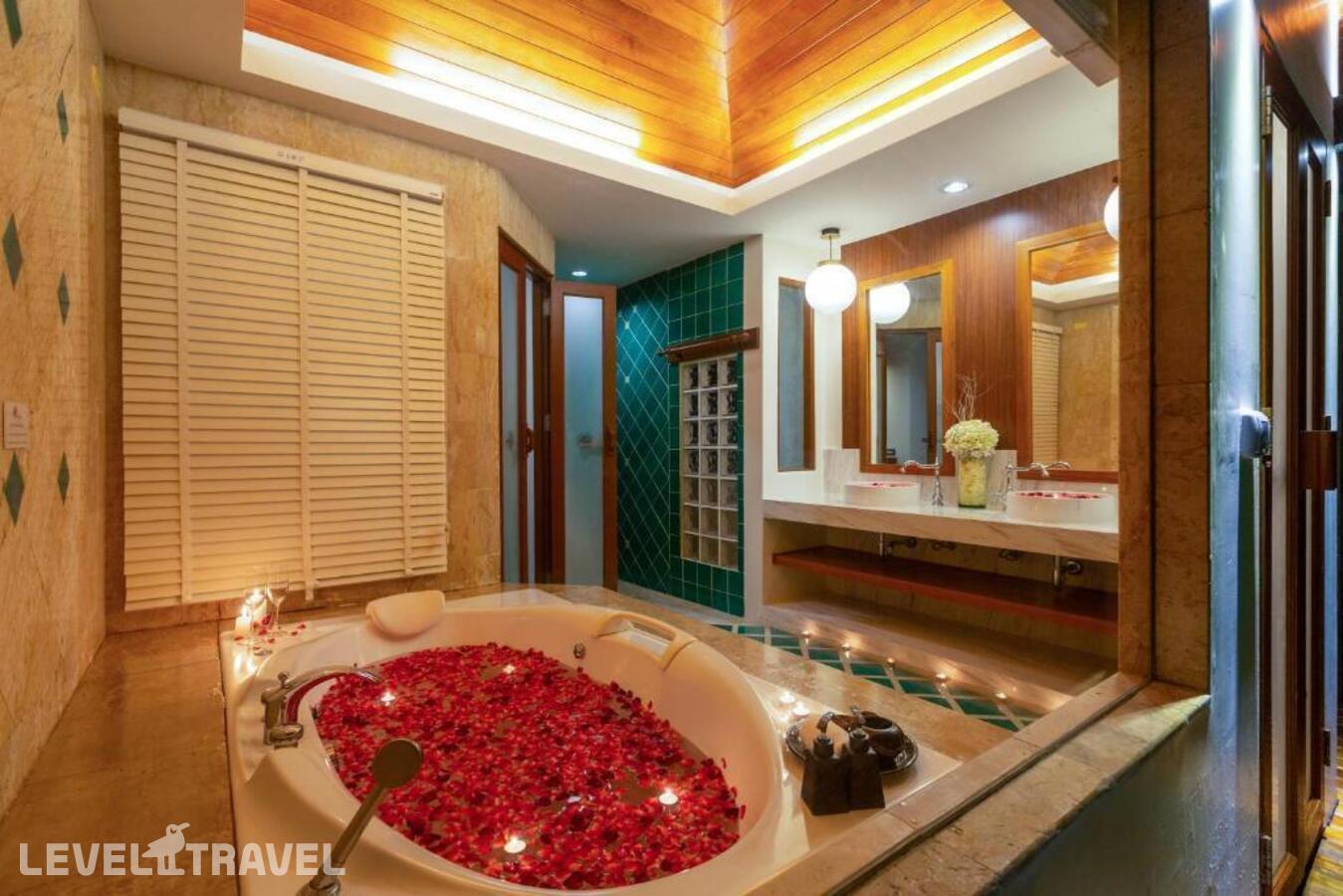 фотографии номера Двухместная Villa Luxury Suite Pool двуспальная кровать отеля Railay Bay Resort & Spa в Таиланд(Рейлей) - фото №7