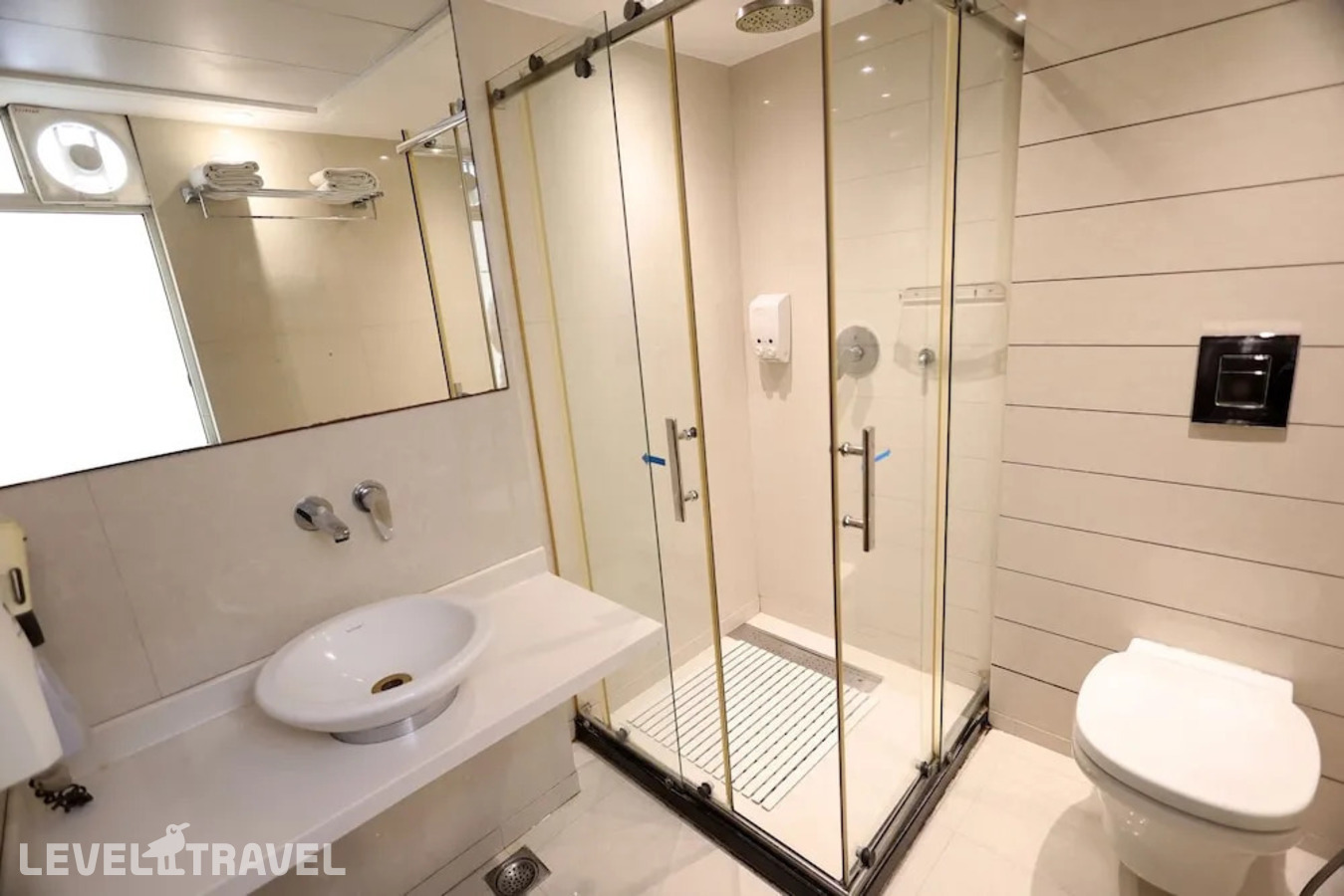 фотографии номера Улучшенный номер отеля Grand Godwin Hotel в Индия(Нью-Дели) - фото №8