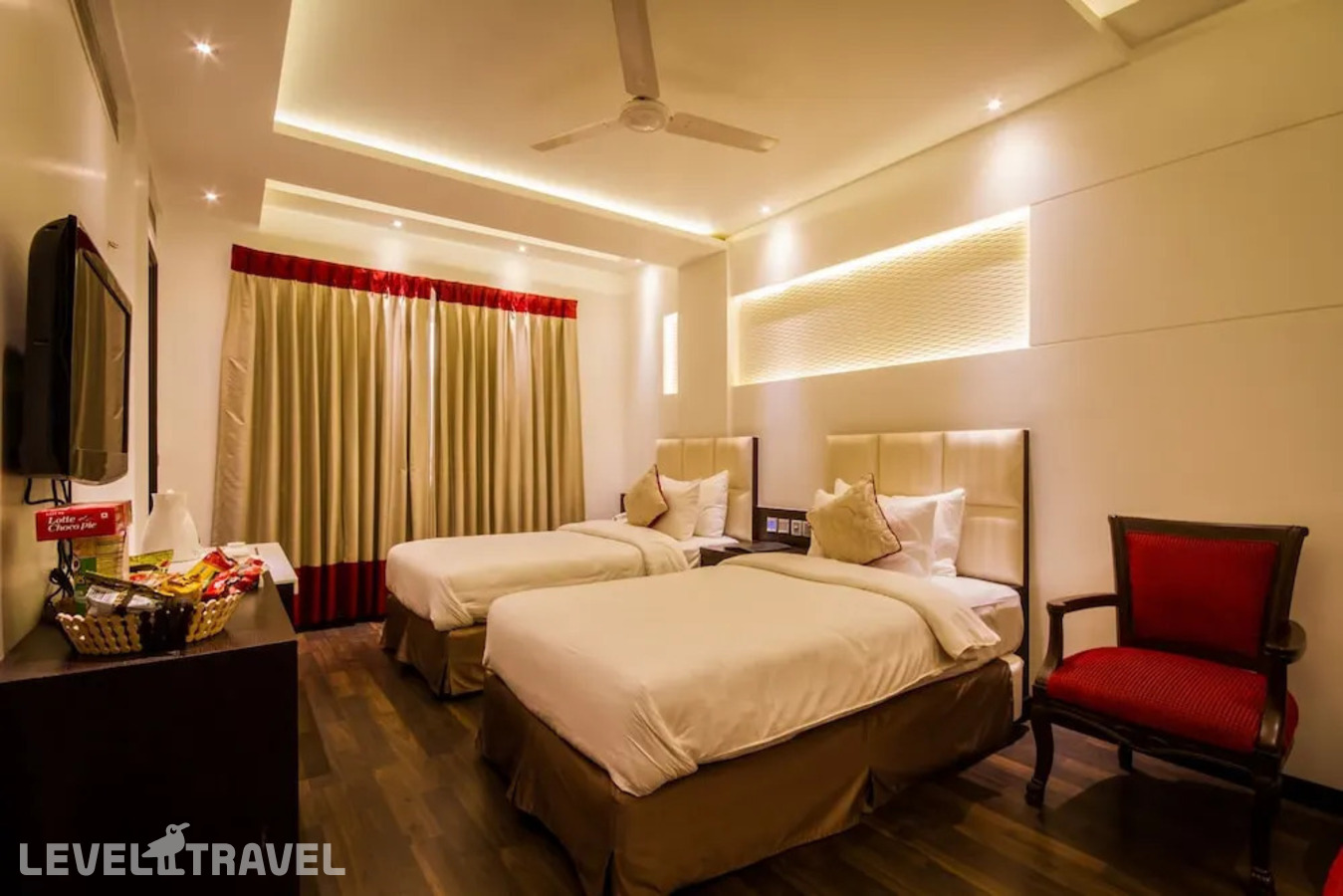 фотографии номера Улучшенный номер отеля Grand Godwin Hotel в Индия(Нью-Дели) - фото №3