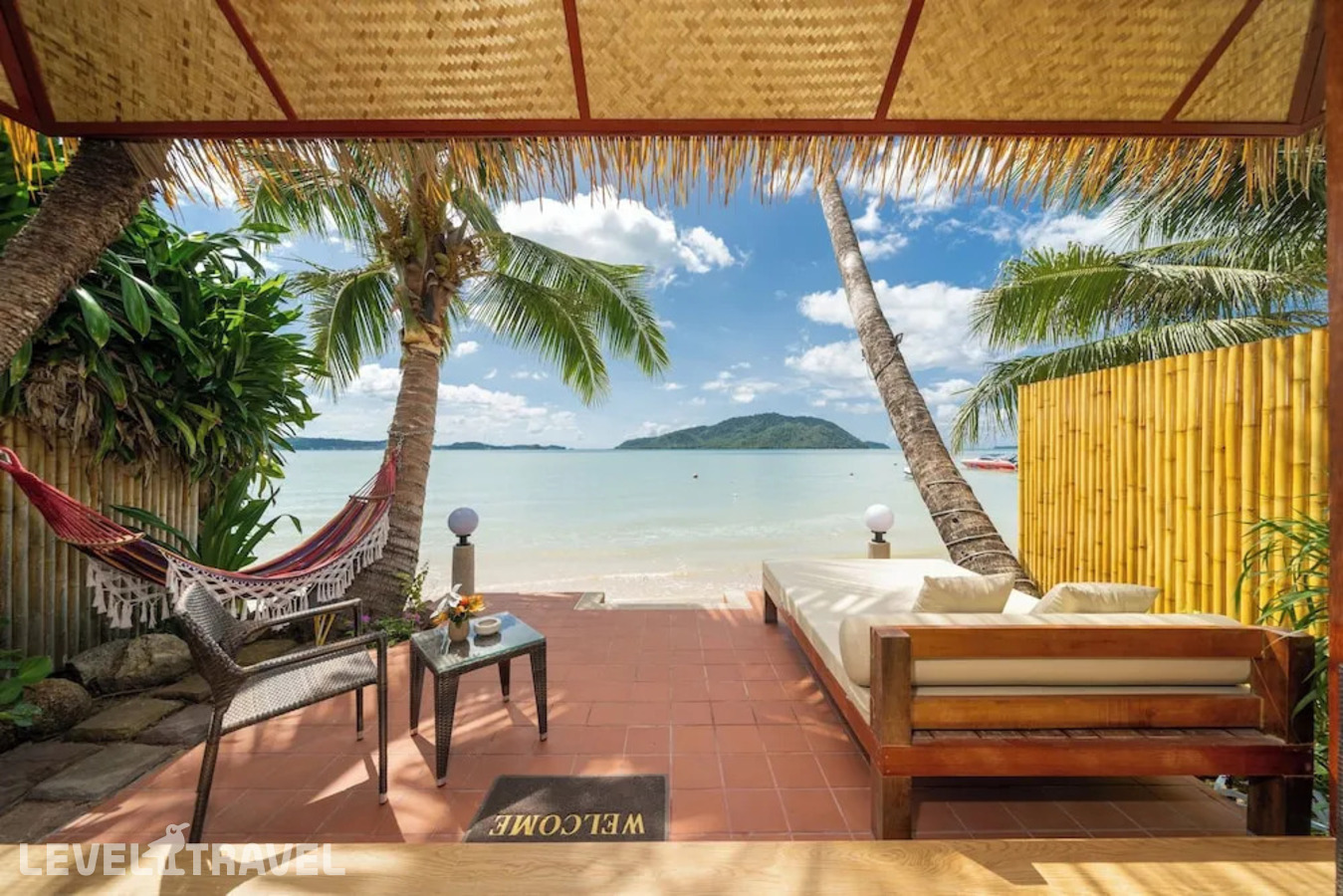 фотографии номера Пляжный премьер отеля Friendship Beach Resort & Atmanjai Wellness Centre в Таиланд(Равай) - фото №9