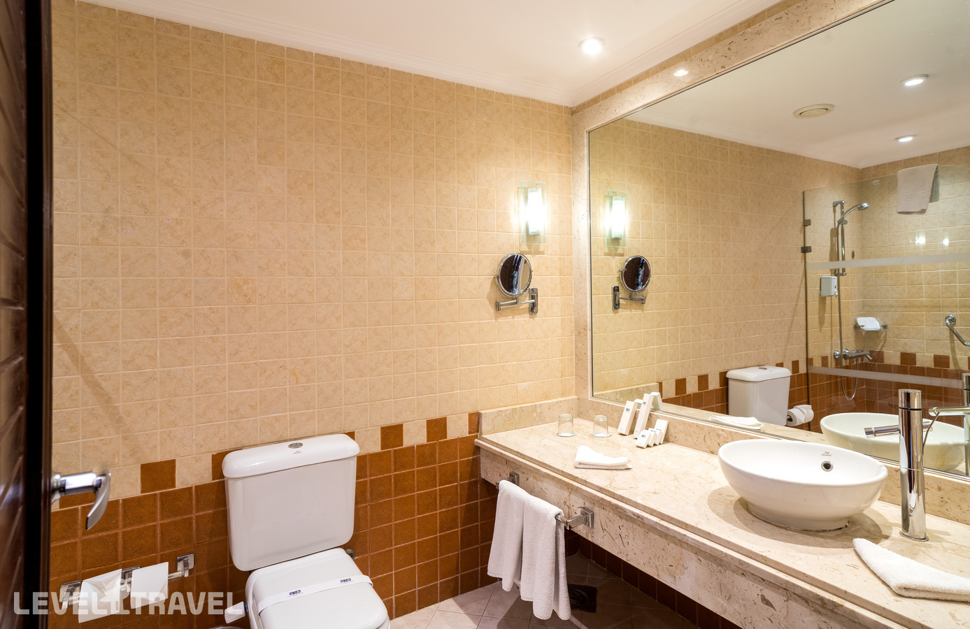 фотографии номера Шале делюкс отеля Coral Beach Resort Hurghada By Sunrise (Ex. Coral Beach Rotana Resort) в Египет(Хургада (город)) - фото №2