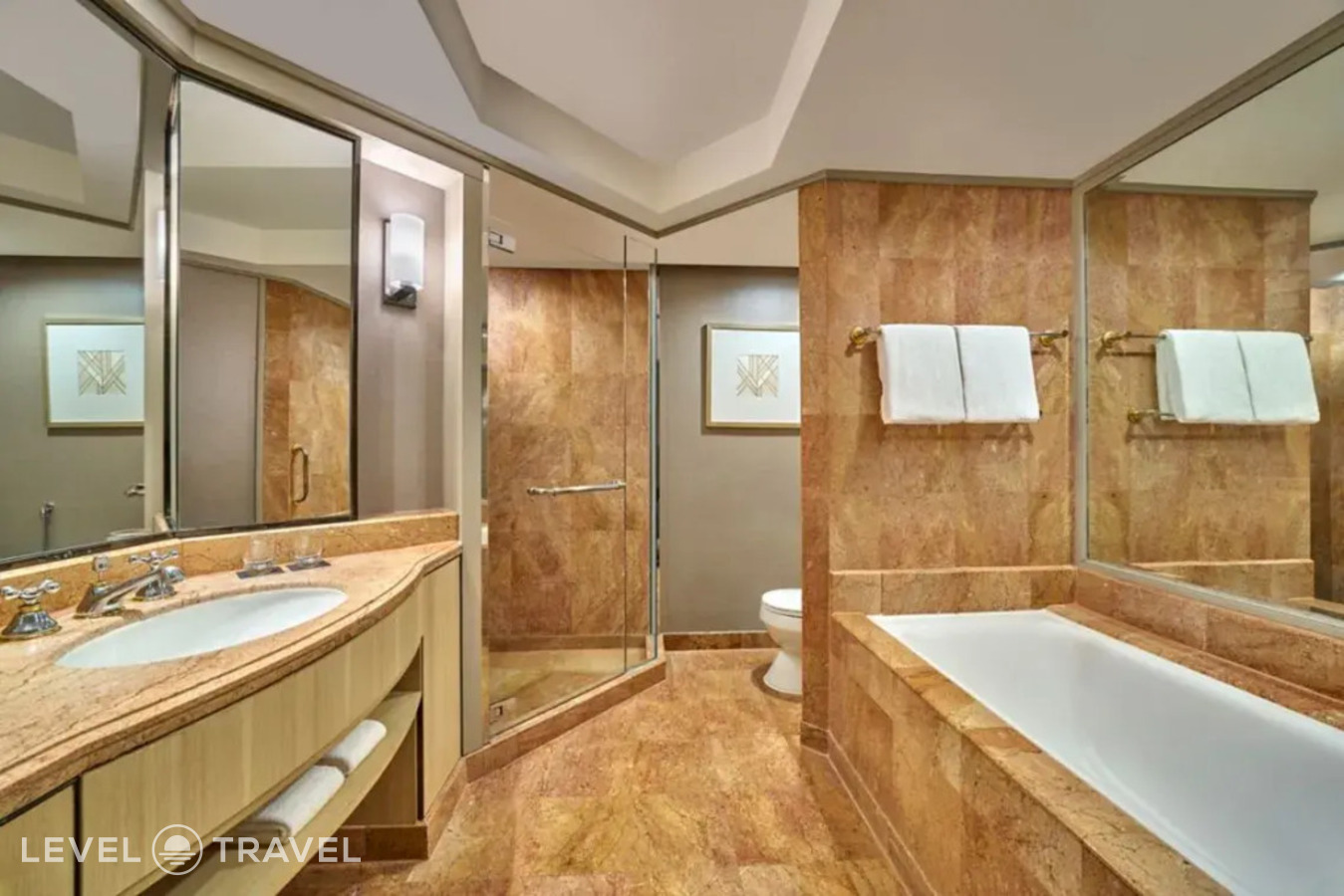 фотографии номера Двухместный номер Guest with Tower view 2 отдельные кровати отеля Sheraton Imperial Kuala Lumpur Hotel в Малайзия(Куала-Лумпур) - фото №3