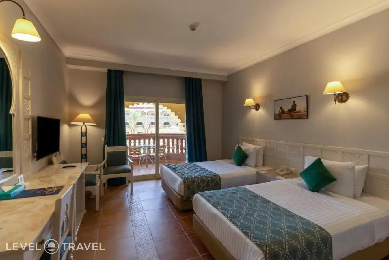 фотографии номера Полулюкс с балконом отеля Sunrise Mamlouk Palace Resort в Египет(Хургада (город)) - фото №4