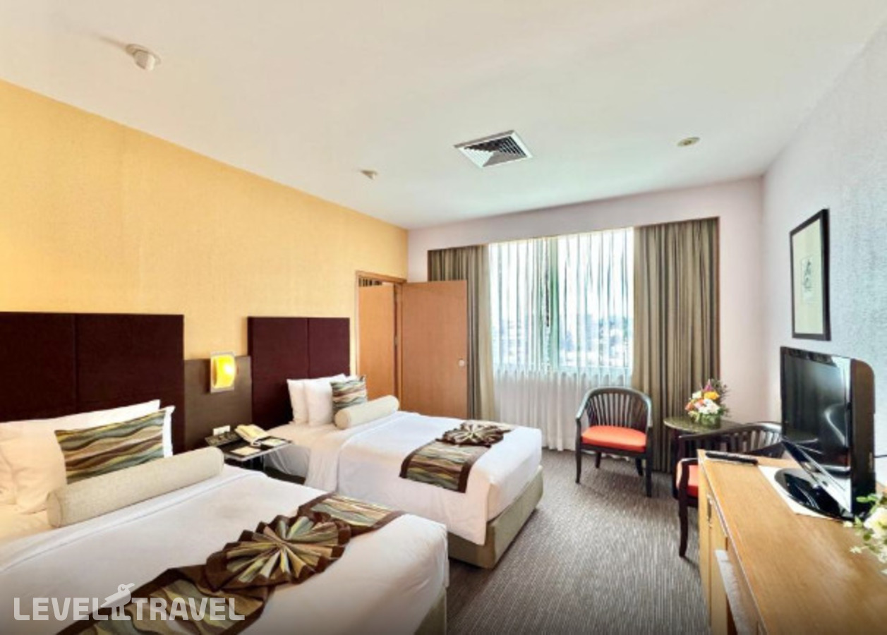 фотографии номера Семейный люкс отеля Phuket Merlin Hotel в Таиланд(город Пхукет) - фото №1