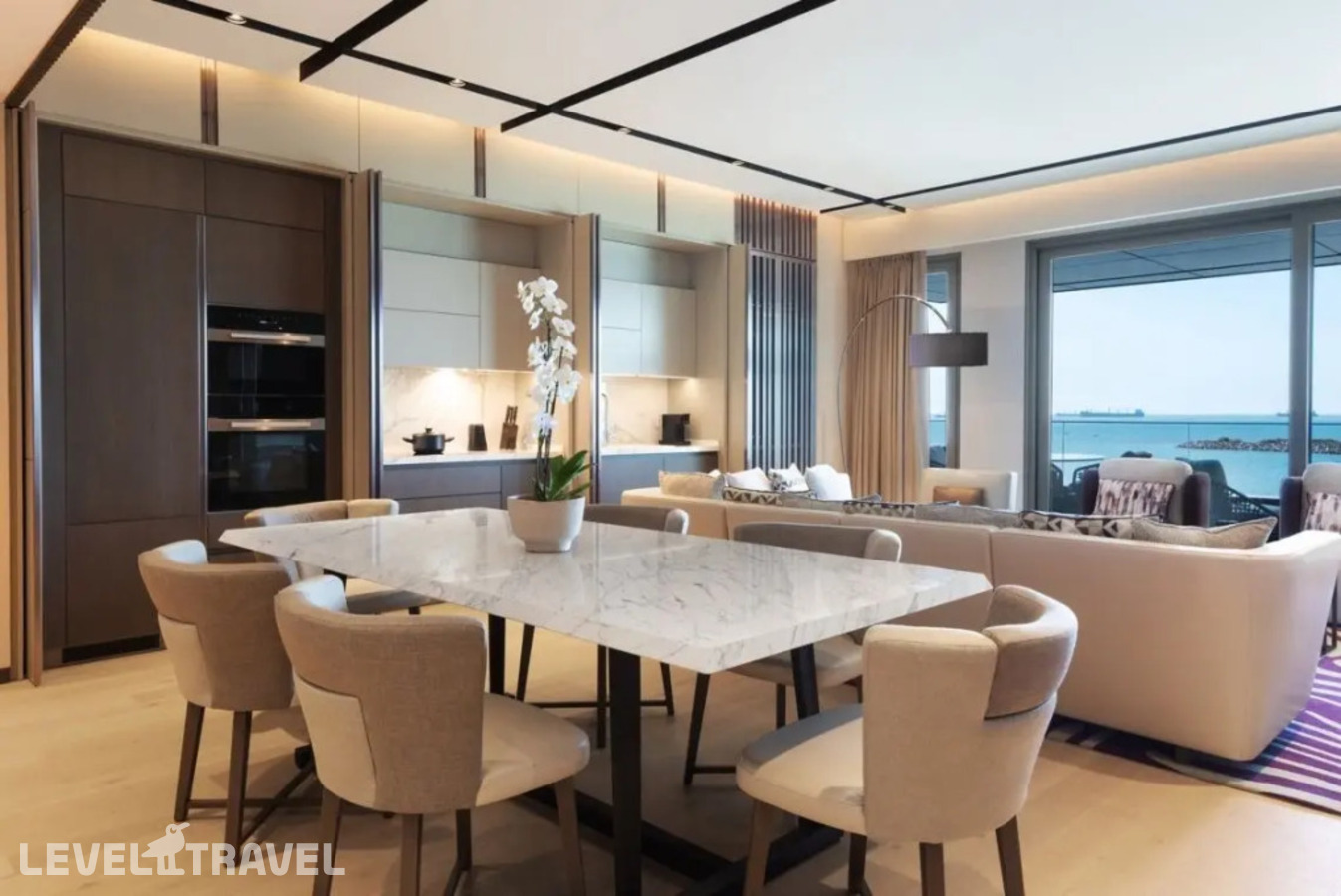 фотографии номера Резиденция Specialty с 2 комнатами с видом на море отеля JW Marriott Hotel Istanbul Marmara Sea в Турция(Бакыркёй) - фото №3
