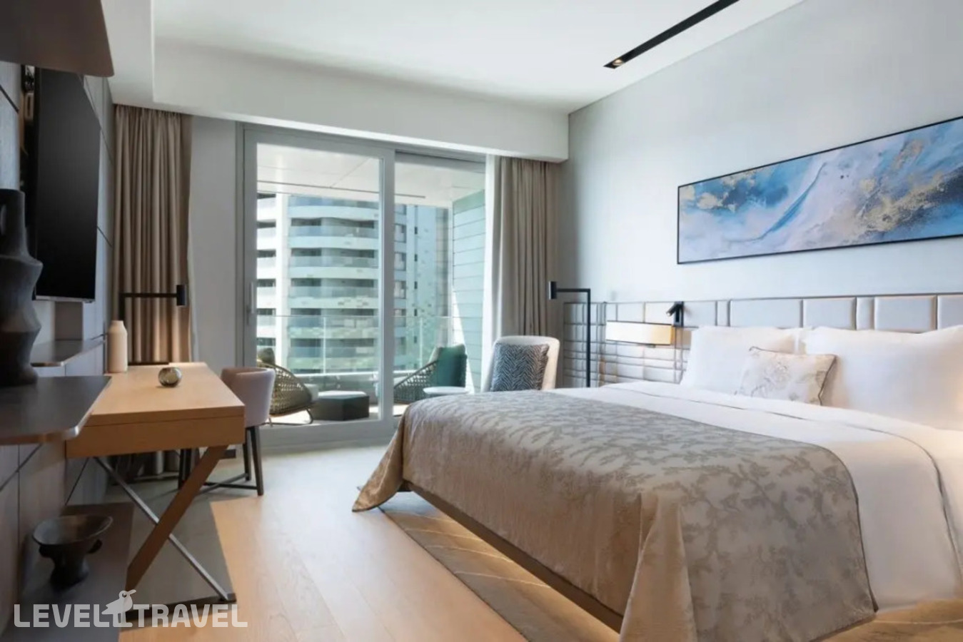 фотографии номера Резиденция Spacious с 2 комнатами с видом на море отеля JW Marriott Hotel Istanbul Marmara Sea в Турция(Бакыркёй) - фото №2