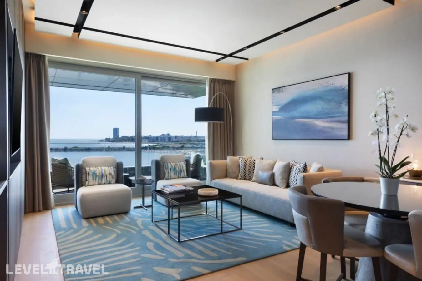 фотографии номера Резиденция Serene c 1 комнатой с видом на море отеля JW Marriott Hotel Istanbul Marmara Sea в Турция(Бакыркёй) - фото №4