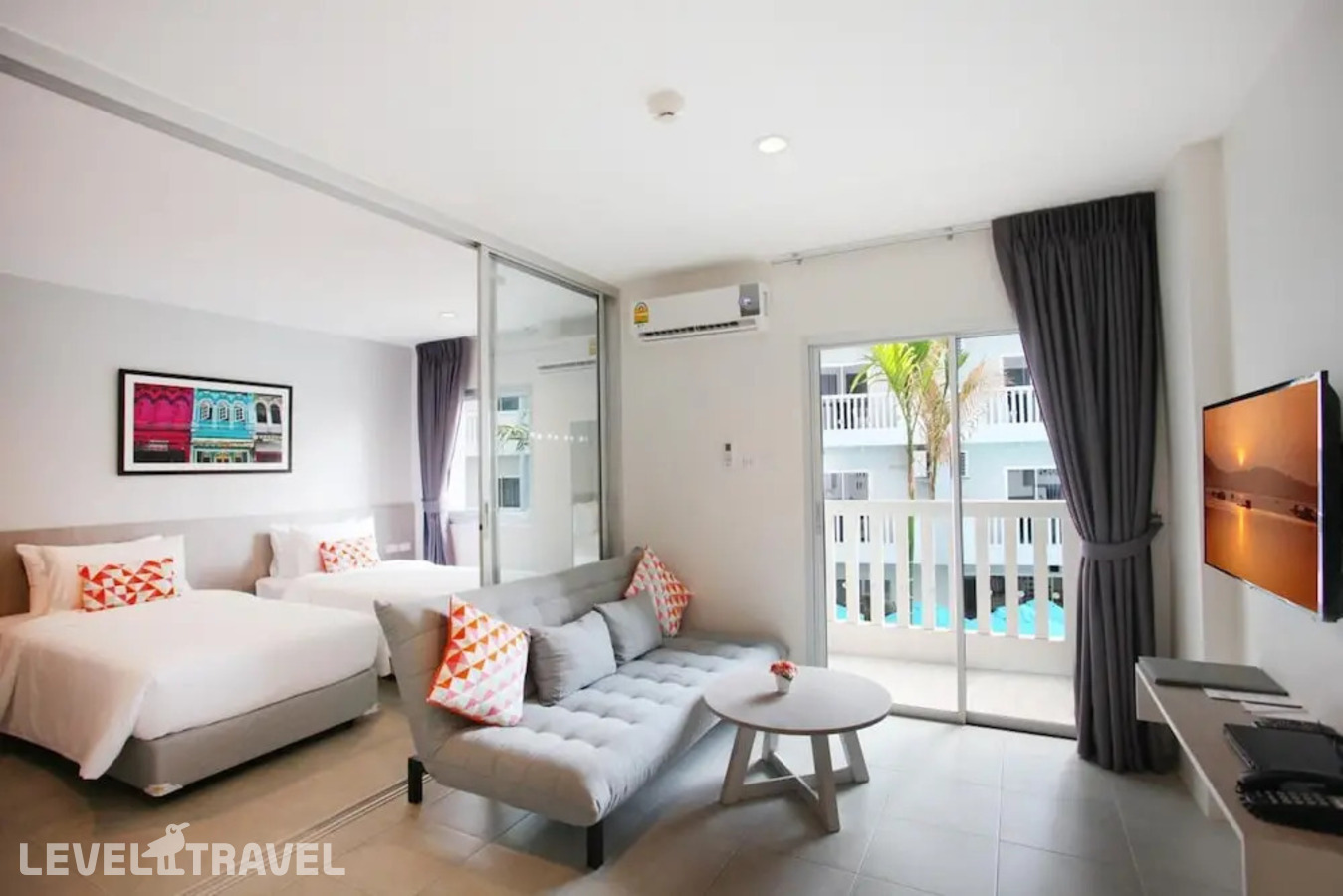 фотографии номера Люкс роскошный отеля Recenta Suite Phuket Suanluang в Таиланд(город Пхукет) - фото №4