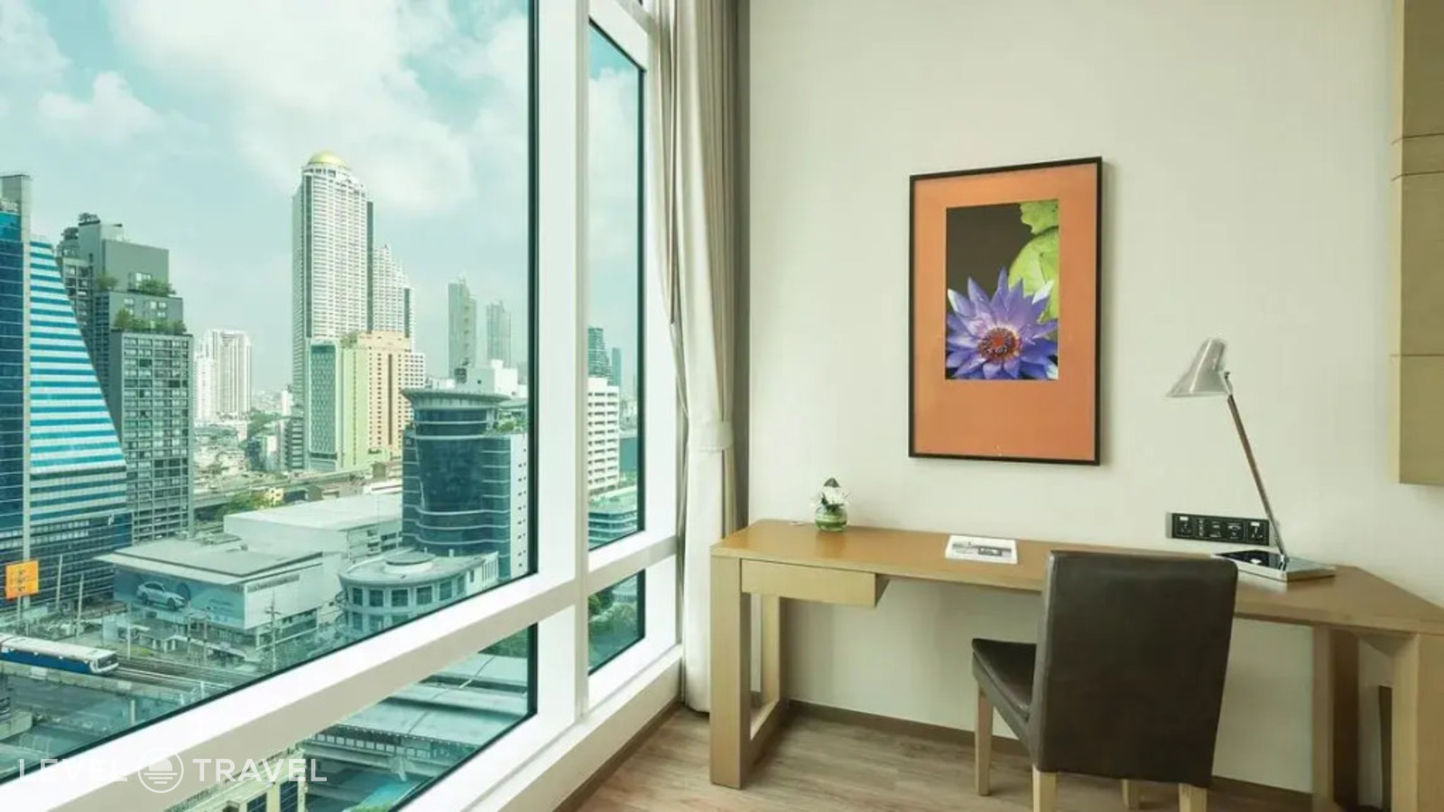 фотографии номера Улучшенный (две односпальные кровати) отеля Eastin Grand Hotel Sathorn в Таиланд(Бангкок) - фото №3