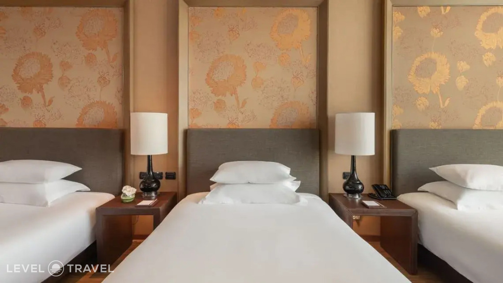 фотографии номера Трёхместный номер Sky Superior отеля Eastin Grand Hotel Sathorn в Таиланд(Бангкок) - фото №3