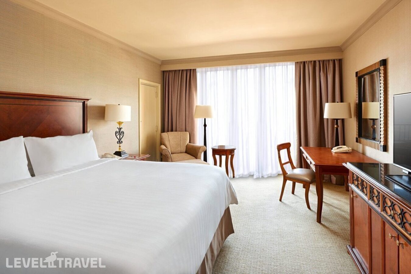 фотографии номера Представительский с балконом отеля Cairo Marriott Hotel & Omar Khayyam Casino в Египет(Каир) - фото №1