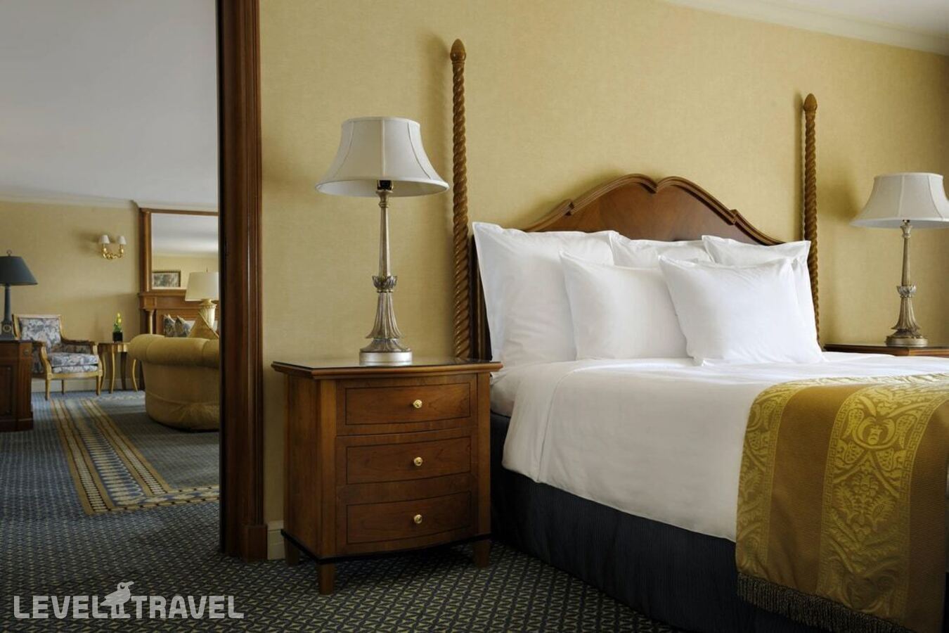 фотографии номера Люкс Ambassador отеля Cairo Marriott Hotel & Omar Khayyam Casino в Египет(Каир) - фото №3