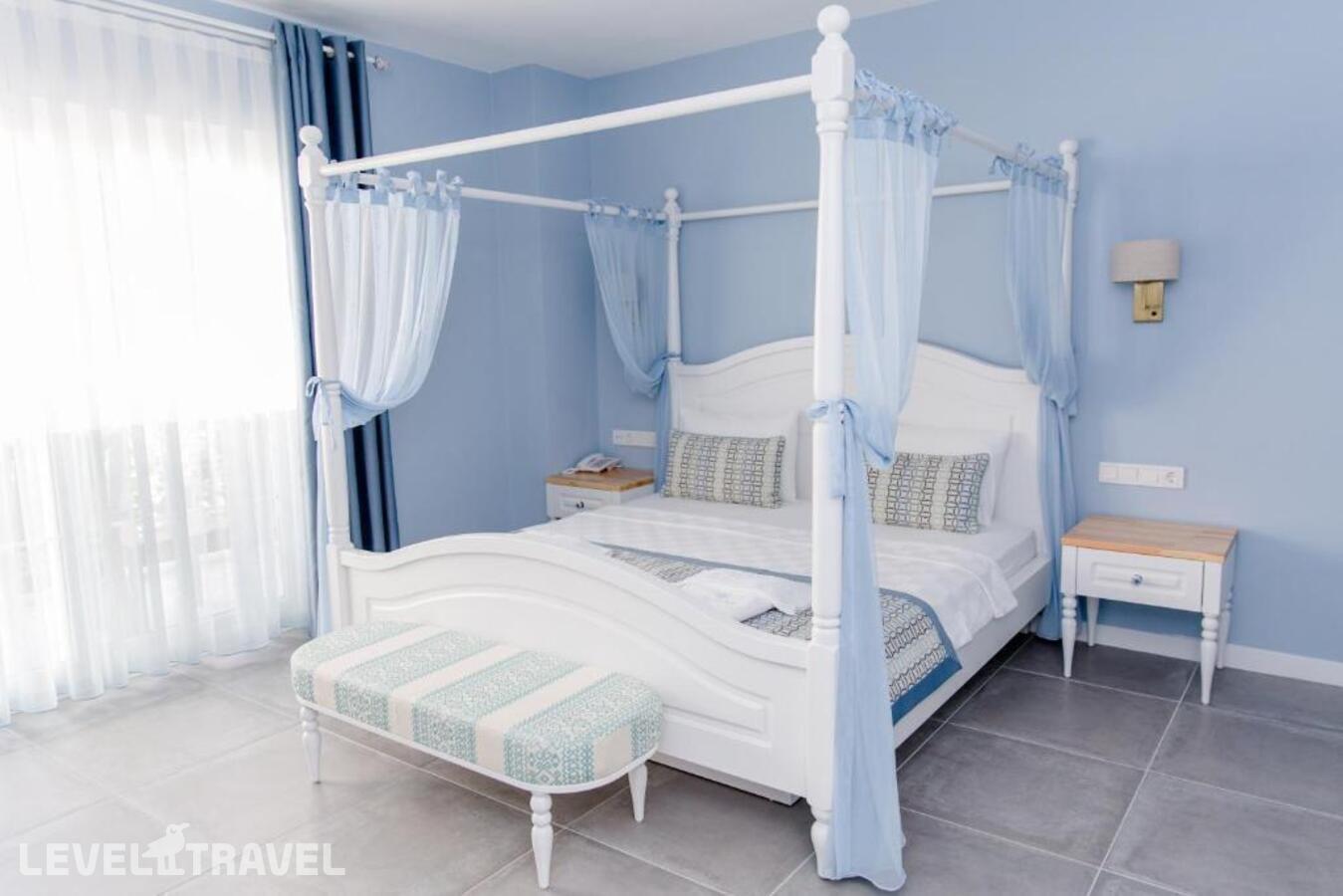 фотографии номера Делюкс с видом на море отеля Luvi Kas Otel (Adults Only 16+) в Турция(Каш) - фото №3