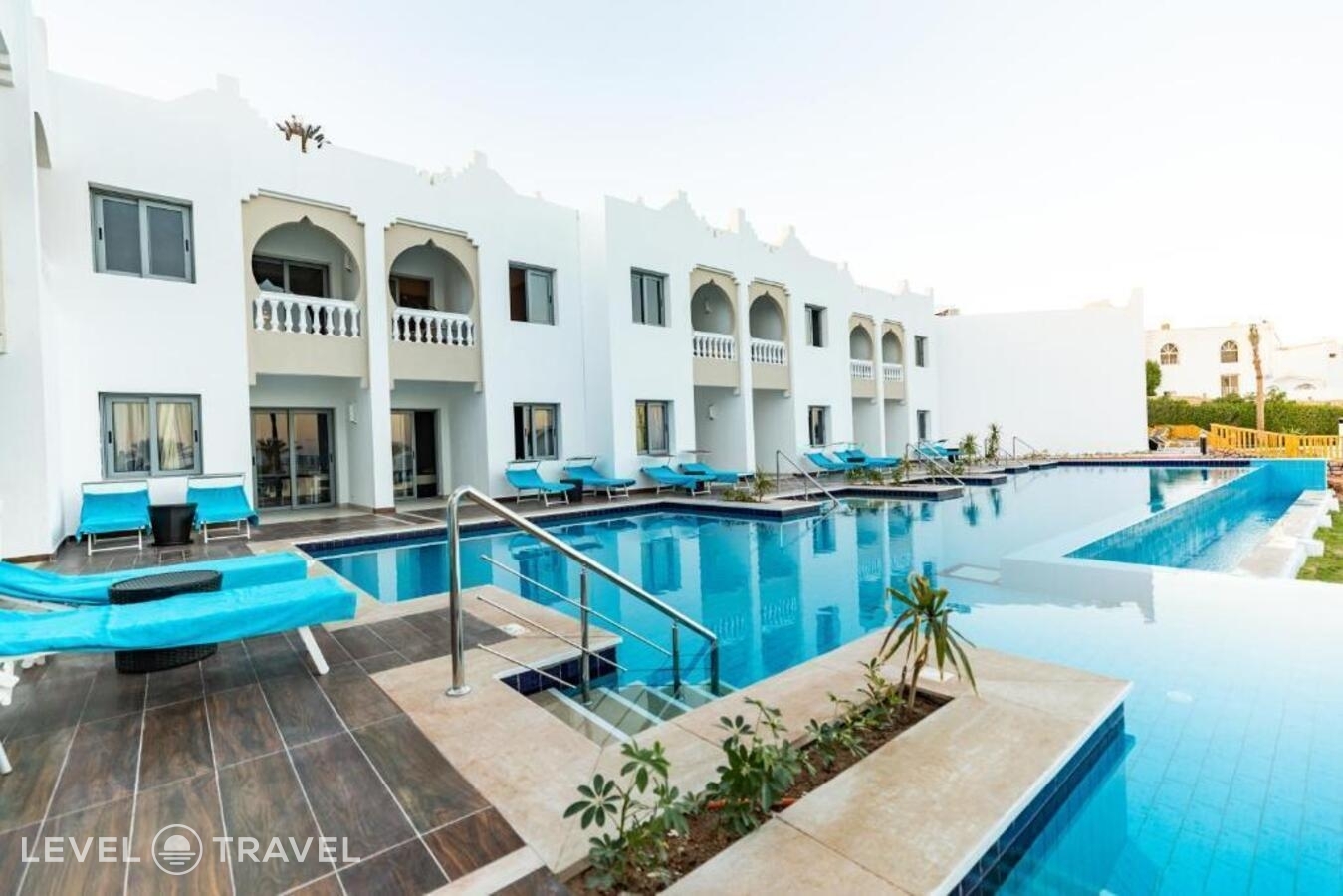 фотографии номера Делюкс Swim Up (16+) отеля Sunrise Diamond Beach Resort в Египет(Шарм-эль-Шейх) - фото №2