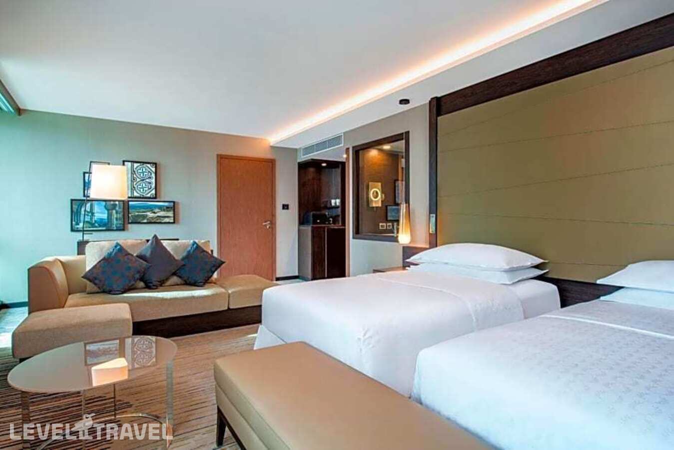 фотографии номера Двухместный номер Premium с балконом 2 отдельные кровати отеля Sheraton Grand Tbilisi Metechi Palace в Грузия(Тбилиси) - фото №11